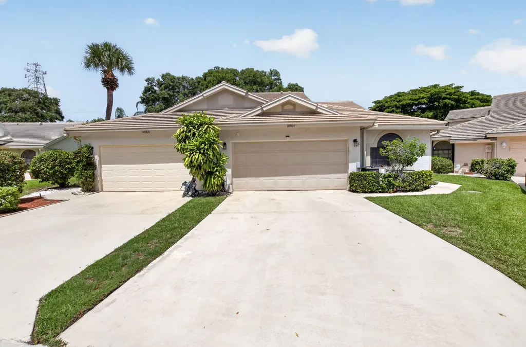 10984 Stafford Circle S Boynton Beach FL 33436