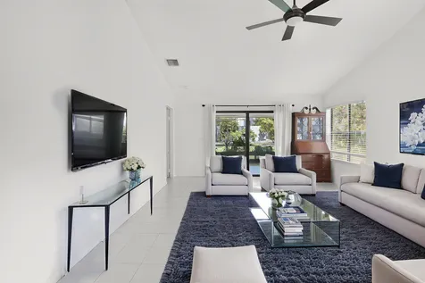10984 Stafford Circle S Boynton Beach FL 33436