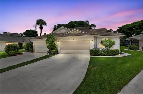 10984 Stafford Circle S Boynton Beach FL 33436