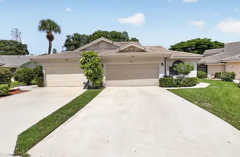 10984 Stafford Circle S Boynton Beach FL 33436