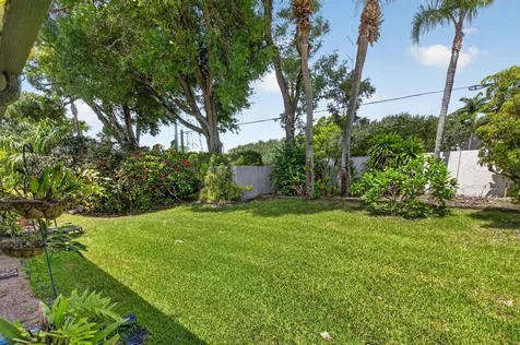 10984 Stafford Circle S Boynton Beach FL 33436