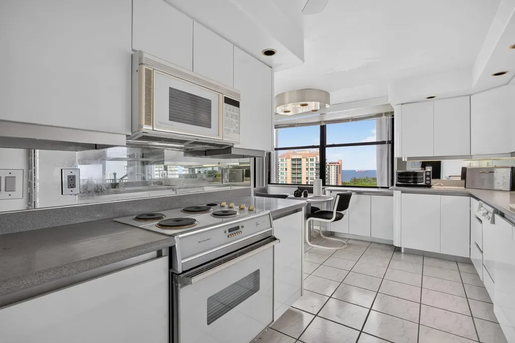 936 Intracoastal Drive Fort Lauderdale FL 33304