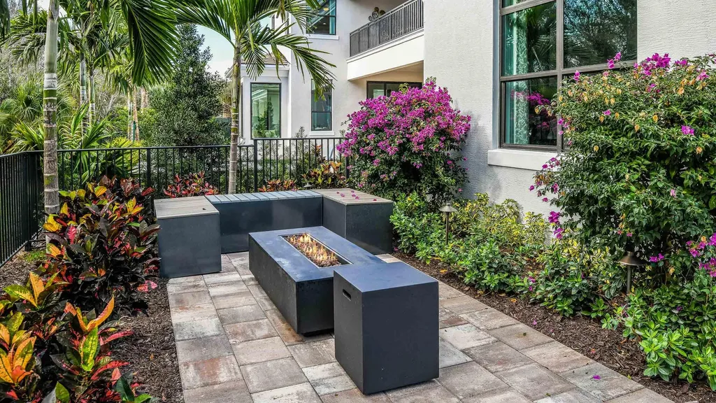 5520 Renoir Place Palm Beach Gardens FL 33418