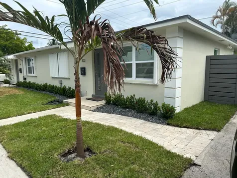 300 Central Drive West Palm Beach FL 33405