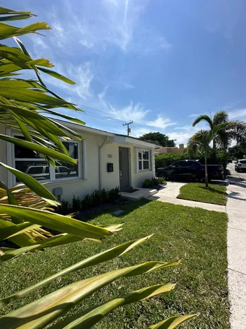 300 Central Drive West Palm Beach FL 33405