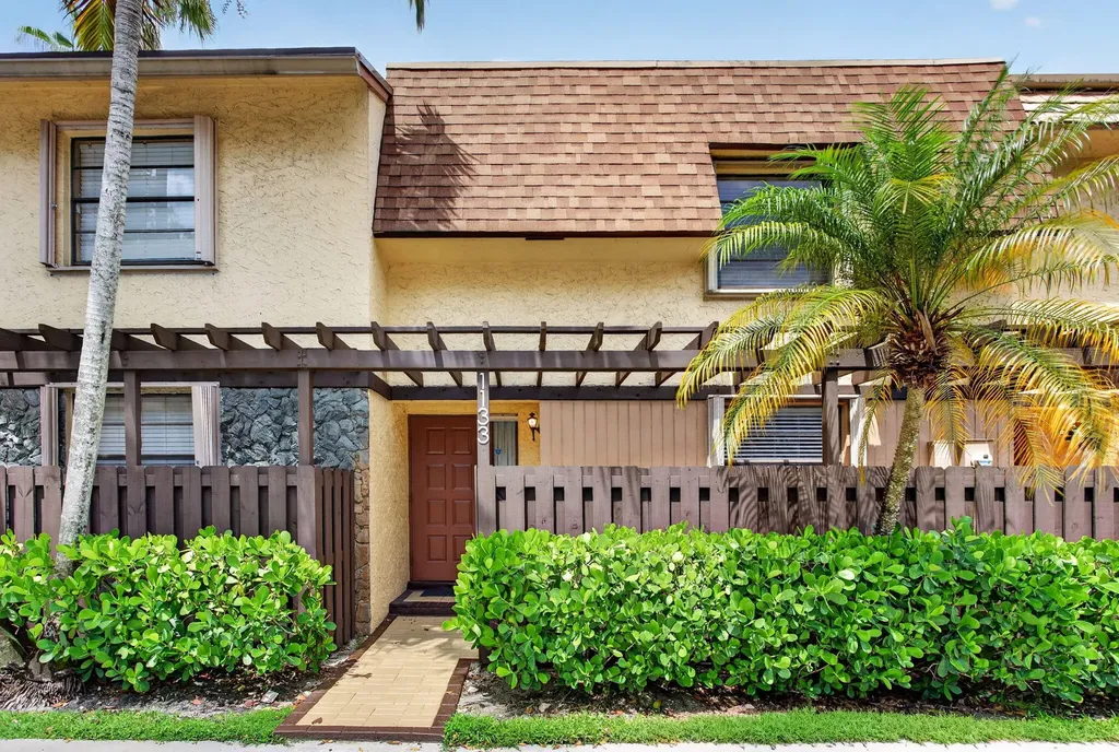 1133 NW 79th Drive Plantation FL 33322
