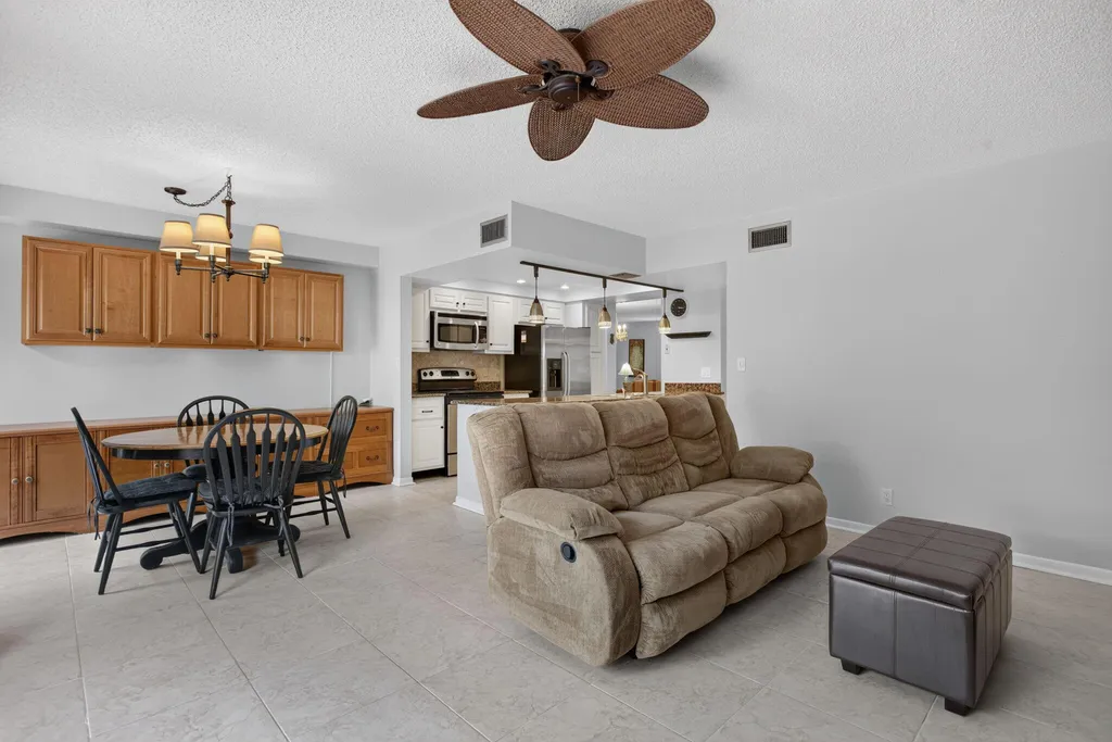 1133 NW 79th Drive Plantation FL 33322
