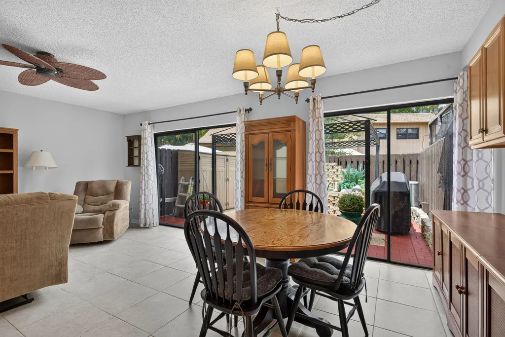 1133 NW 79th Drive Plantation FL 33322