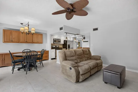 1133 NW 79th Drive Plantation FL 33322