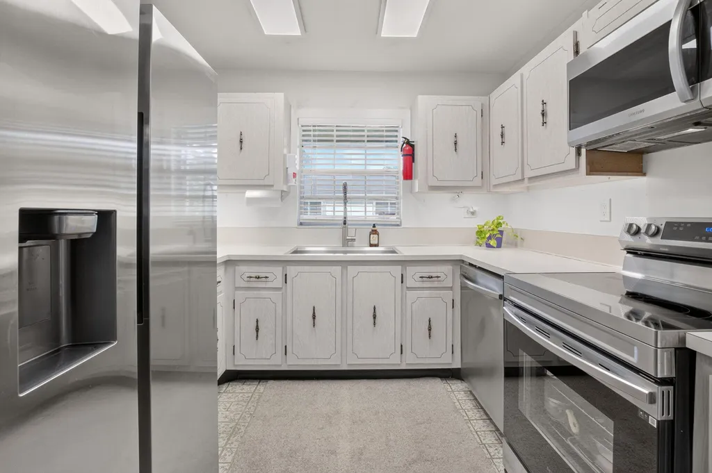 5037 Lakefront Boulevard Delray Beach FL 33484