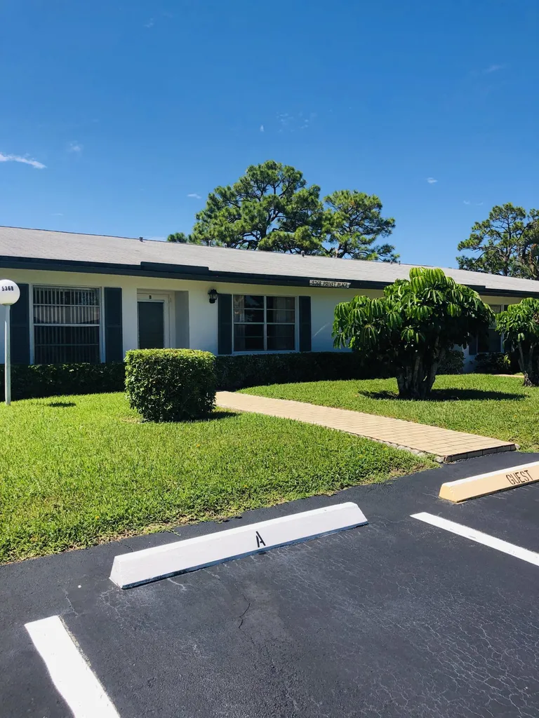 5368 Privet Place Delray Beach FL 33484