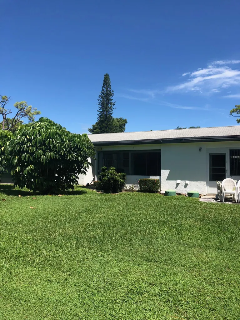 5368 Privet Place Delray Beach FL 33484