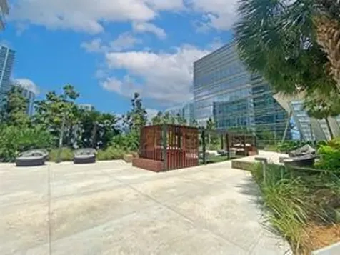 88 SW 7th Street Miami FL 33130