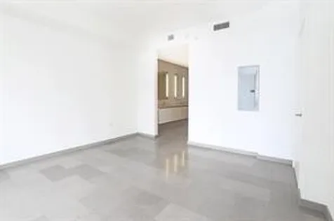 88 SW 7th Street Miami FL 33130