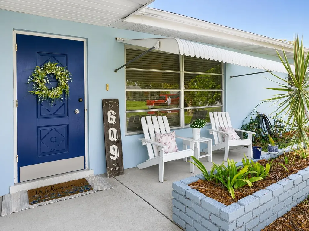 609 Ash Street Port St Lucie FL 34952