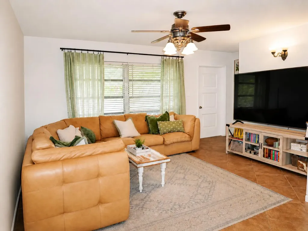 609 Ash Street Port St Lucie FL 34952