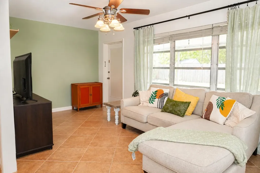609 Ash Street Port St Lucie FL 34952