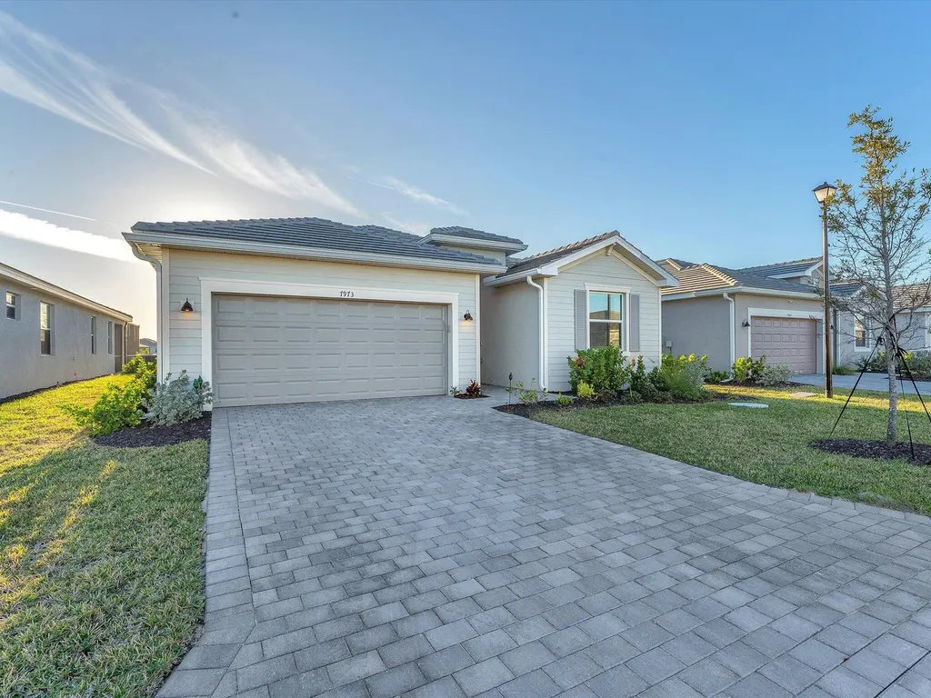 7973 Lakes Edge Lane Port Charlotte FL 33981