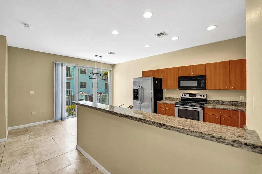2725 NE 8th Avenue Wilton Manors FL 33334