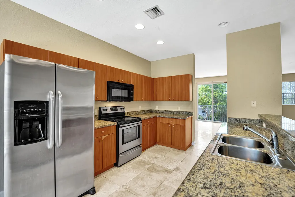 2725 NE 8th Avenue Wilton Manors FL 33334