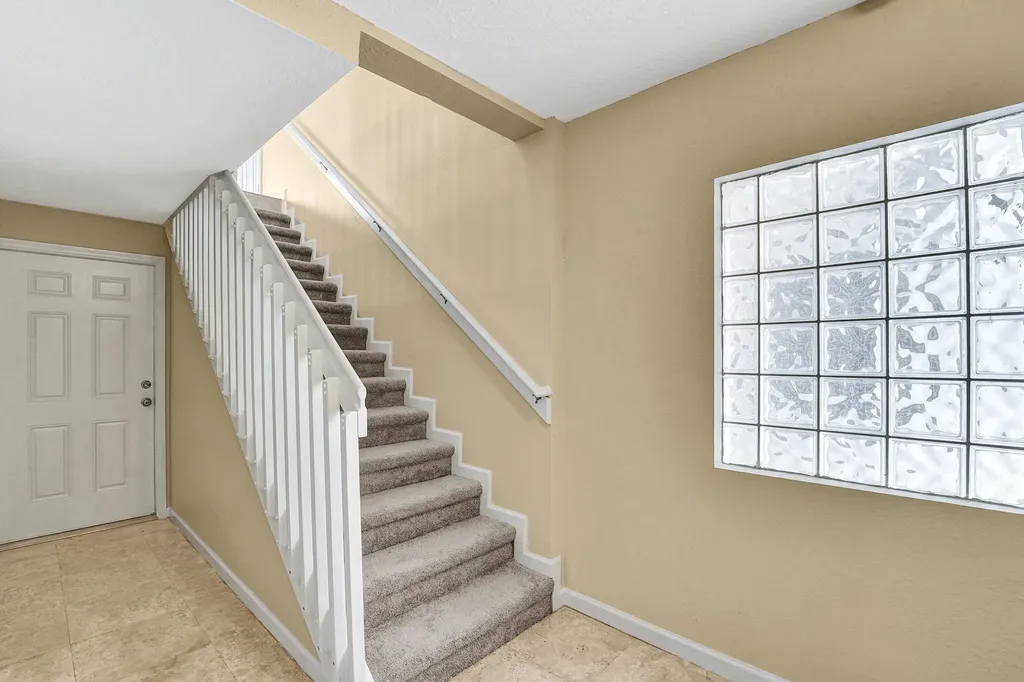 2725 NE 8th Avenue Wilton Manors FL 33334