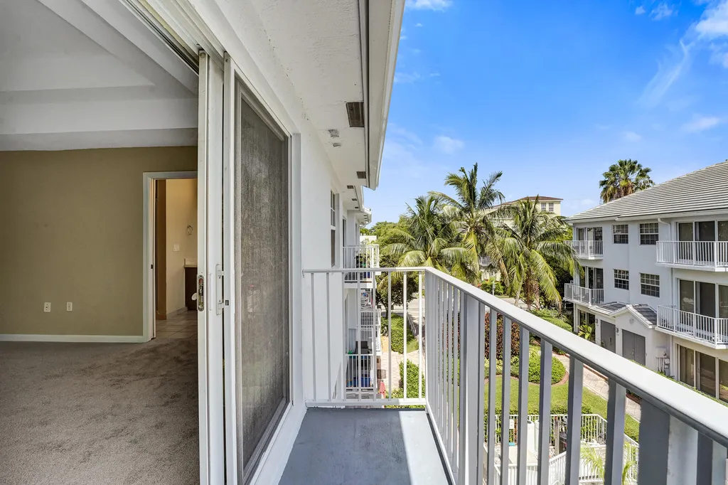 2725 NE 8th Avenue Wilton Manors FL 33334