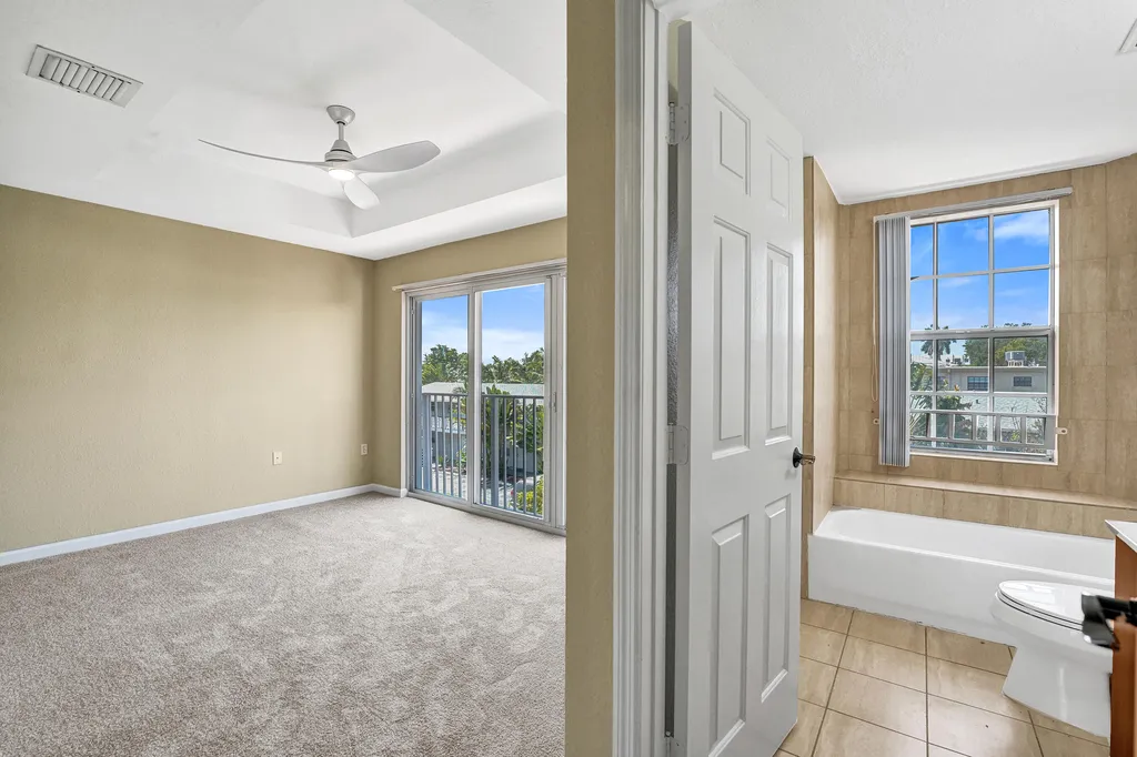 2725 NE 8th Avenue Wilton Manors FL 33334