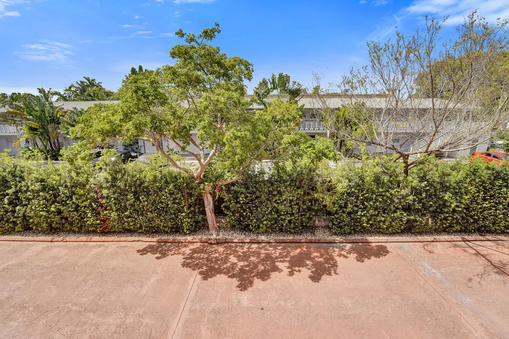 2725 NE 8th Avenue Wilton Manors FL 33334