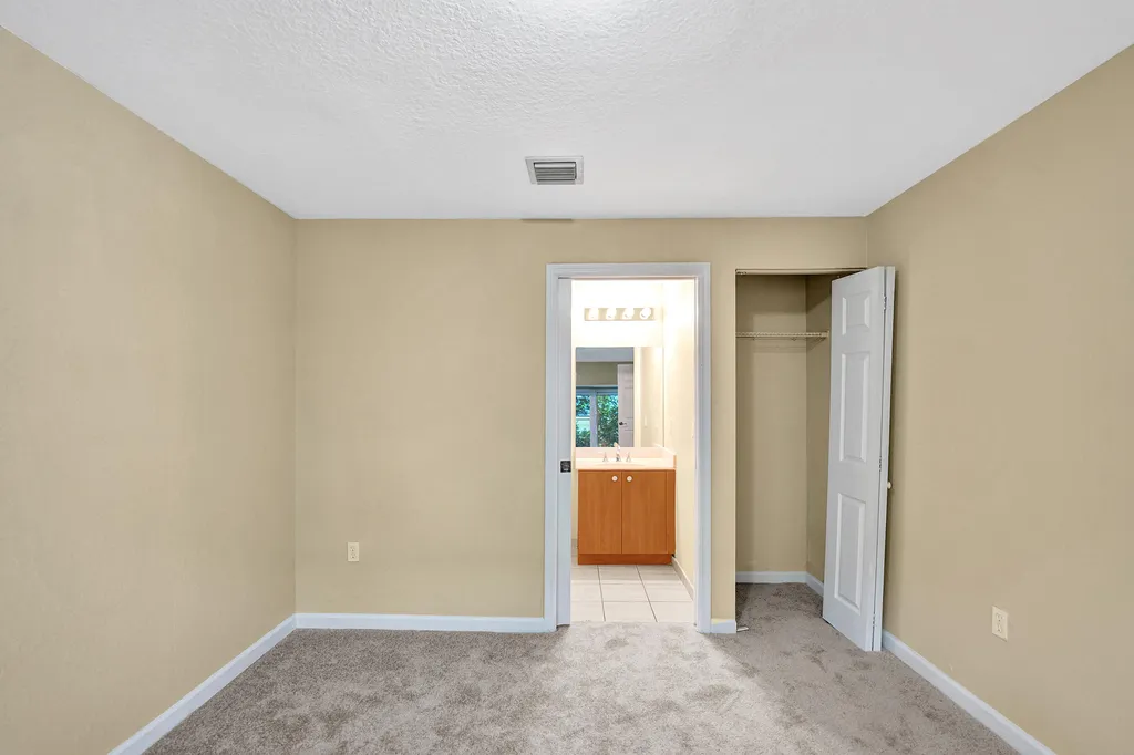 2725 NE 8th Avenue Wilton Manors FL 33334