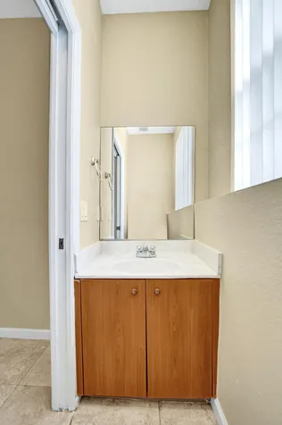 2725 NE 8th Avenue Wilton Manors FL 33334