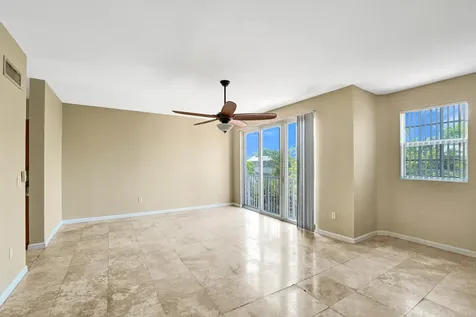 2725 NE 8th Avenue Wilton Manors FL 33334