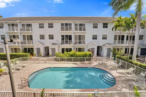 2725 NE 8th Avenue Wilton Manors FL 33334