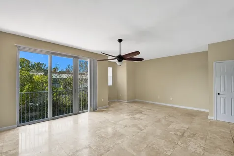 2725 NE 8th Avenue Wilton Manors FL 33334