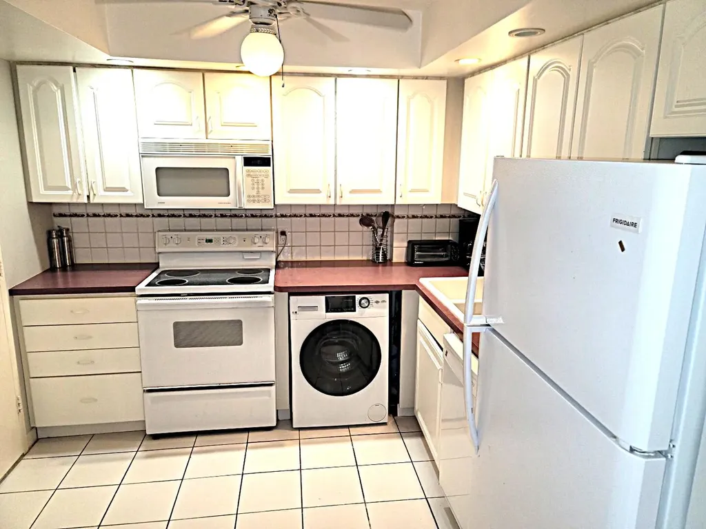 2000 S Ocean Boulevard Lauderdale By The Sea FL 33062