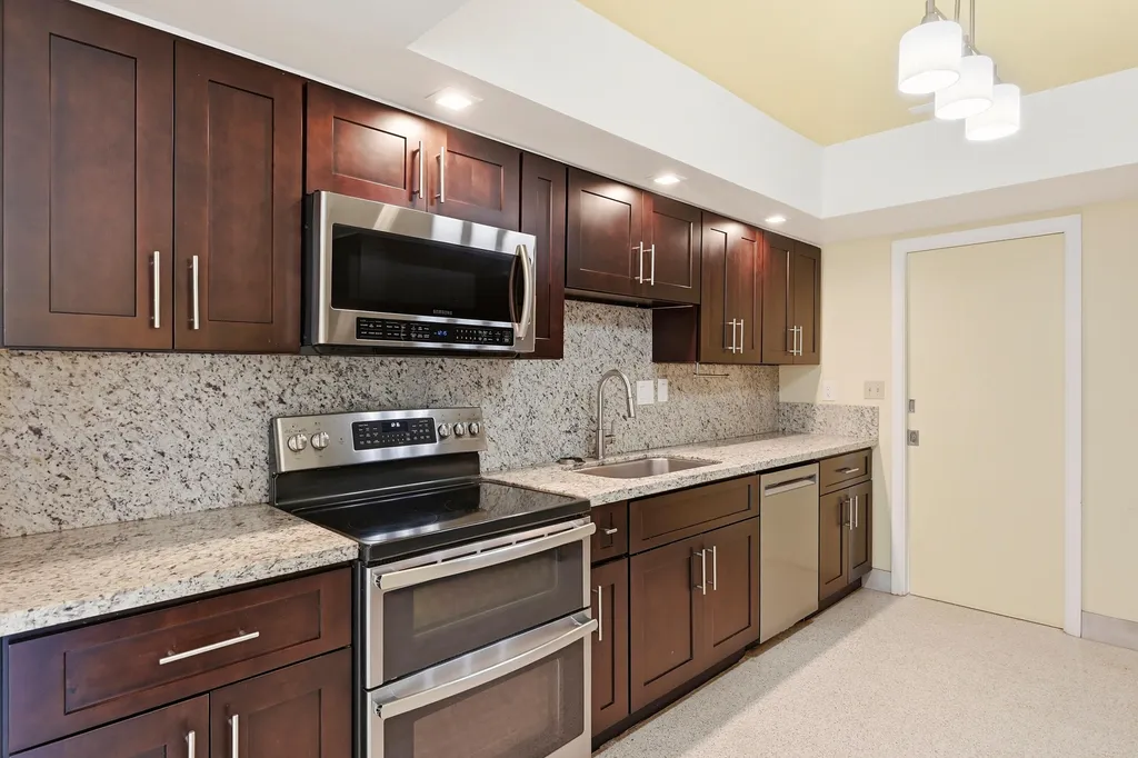 200 NE 28th Terrace Boca Raton FL 33431