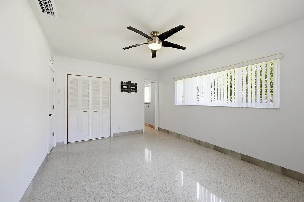 200 NE 28th Terrace Boca Raton FL 33431