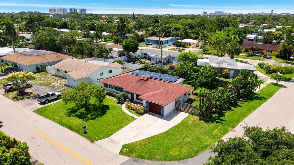 200 NE 28th Terrace Boca Raton FL 33431