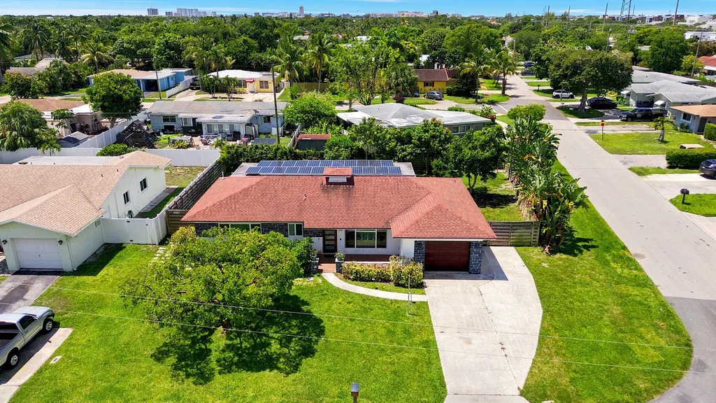 200 NE 28th Terrace Boca Raton FL 33431
