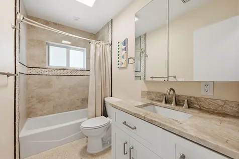 200 NE 28th Terrace Boca Raton FL 33431