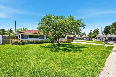 200 NE 28th Terrace Boca Raton FL 33431