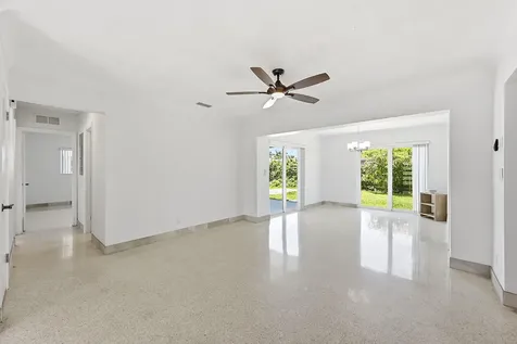 200 NE 28th Terrace Boca Raton FL 33431