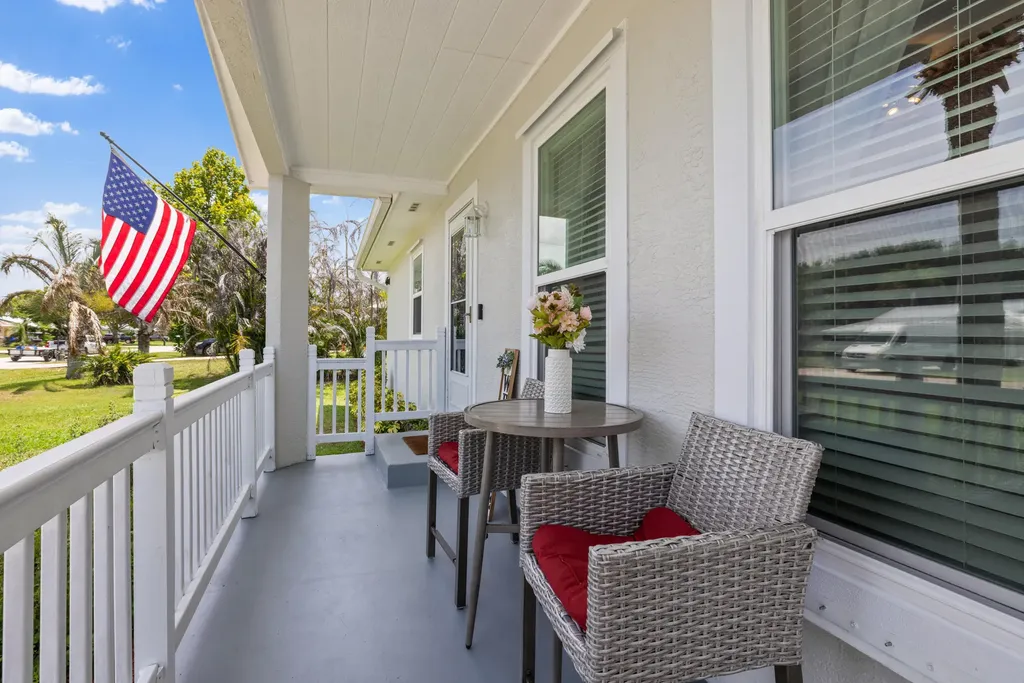 305 17th Avenue Vero Beach FL 32962
