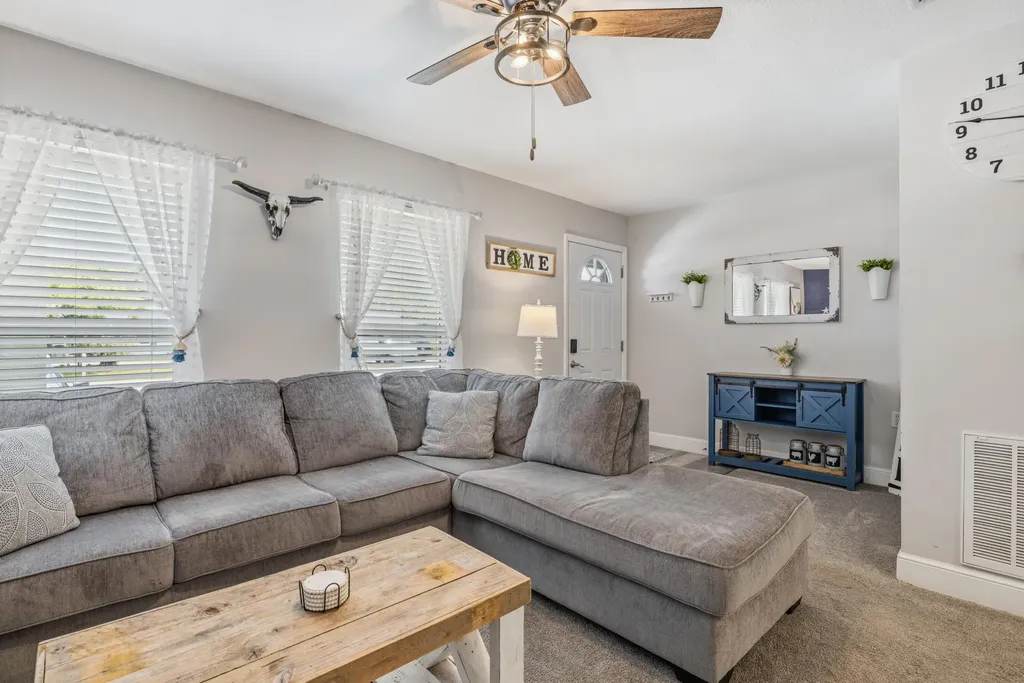 305 17th Avenue Vero Beach FL 32962
