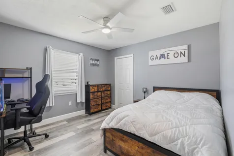 305 17th Avenue Vero Beach FL 32962