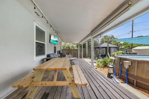 305 17th Avenue Vero Beach FL 32962