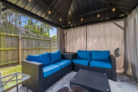 305 17th Avenue Vero Beach FL 32962