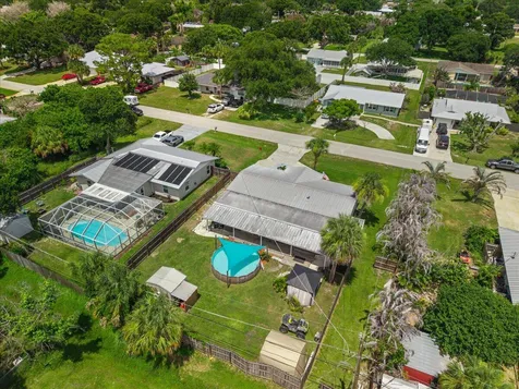 305 17th Avenue Vero Beach FL 32962