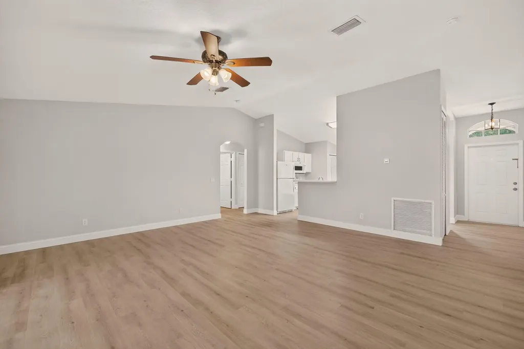 1666 SW Davis Street Port St Lucie FL 34953