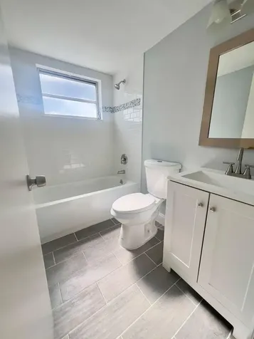 665 Glouchester Boca Raton FL 33487