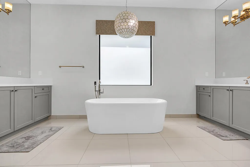 9046 Chauvet Way Boca Raton FL 33496